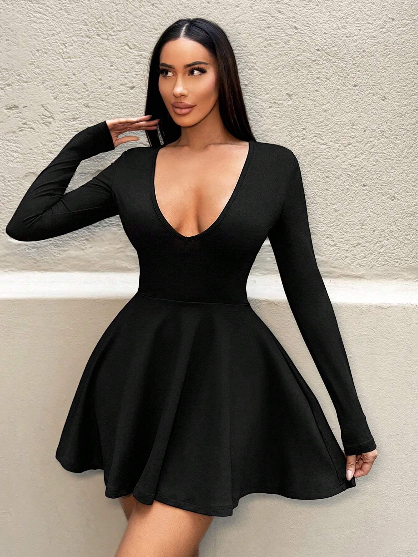 Foxxy Solid Color Sexy Elegant V-Neck Long Sleeve Pleated Hem Short Dress for Women, Party Women Dresses, Black Long Sleeve Dress, Homecoming Dresses, Flared Black Dresses for New Year Clothes