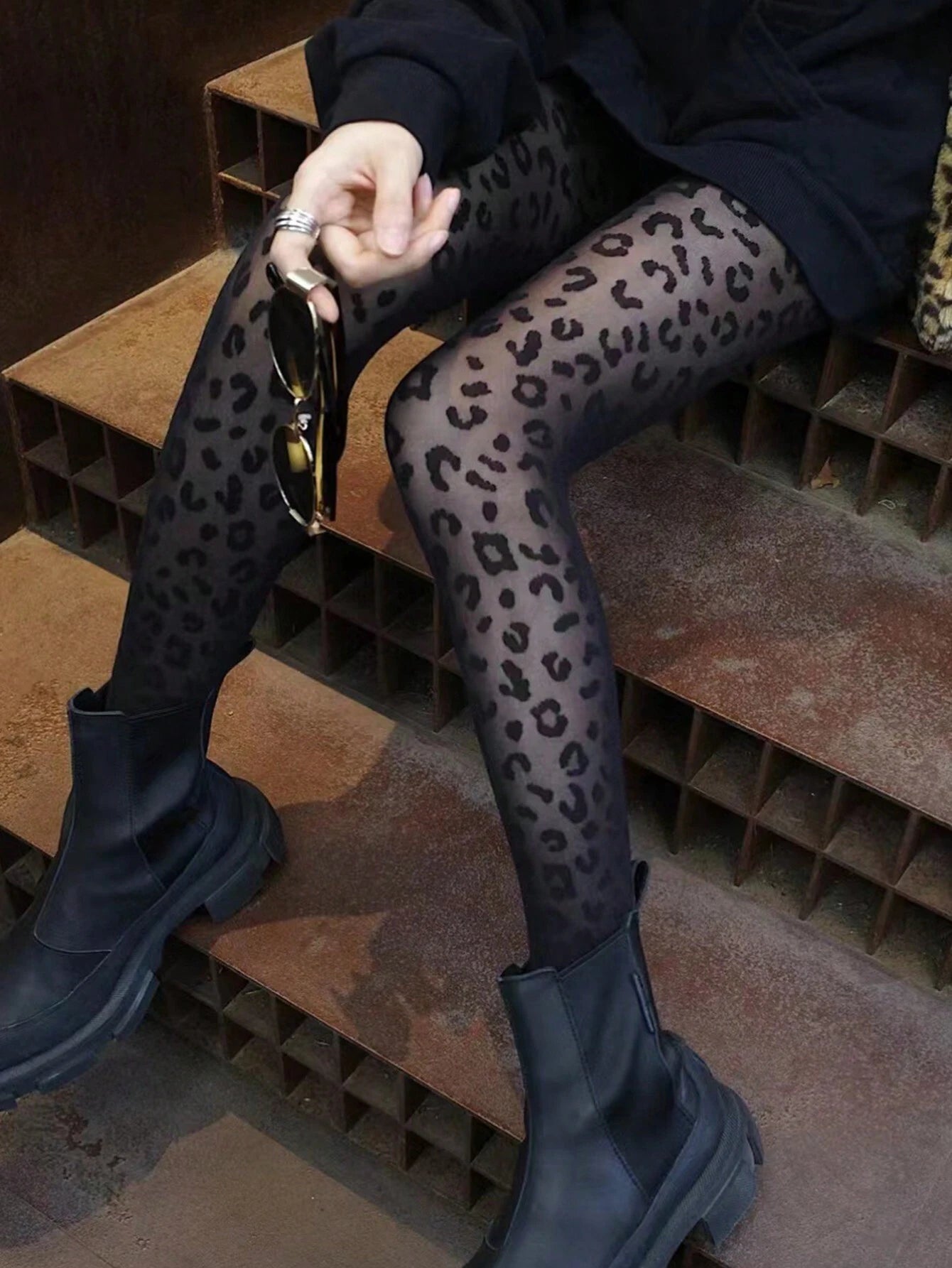 1Pair 50D Leopard Print Tights Women Sexy Lingerie Ladies Pantyhose Shaping Leggings Suitable for All Seasons Women Stocking